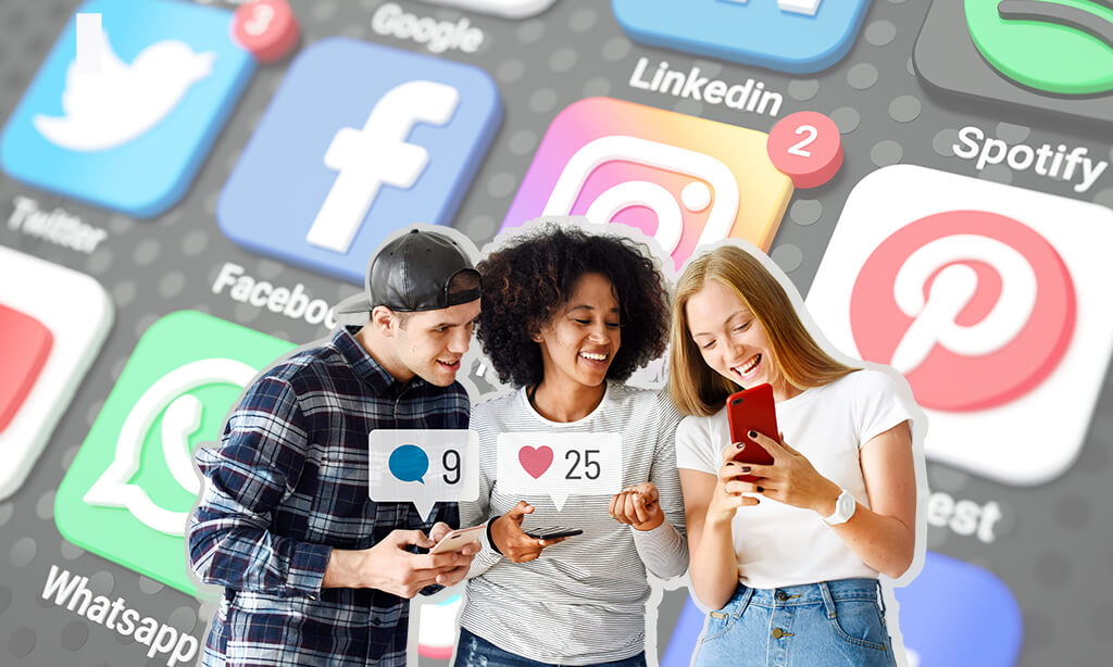 Ascens&atilde;o dos micro influencers no marketing das empresas : tr&ecirc;s influencers com celulares nas m&atilde;os em um fundo com v&aacute;rios icones de redes sociais