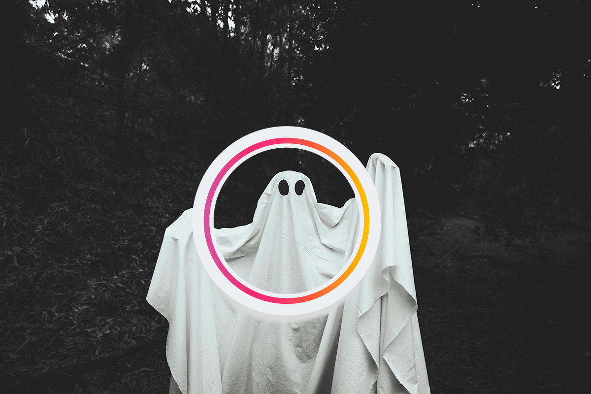 Baixa intera&ccedil;&atilde;o com o conte&uacute;do e perfil fantasma : Imagem de fantasma com len&ccedil;ol branco-no-meio-da-floresta com as m&atilde;os levantadas