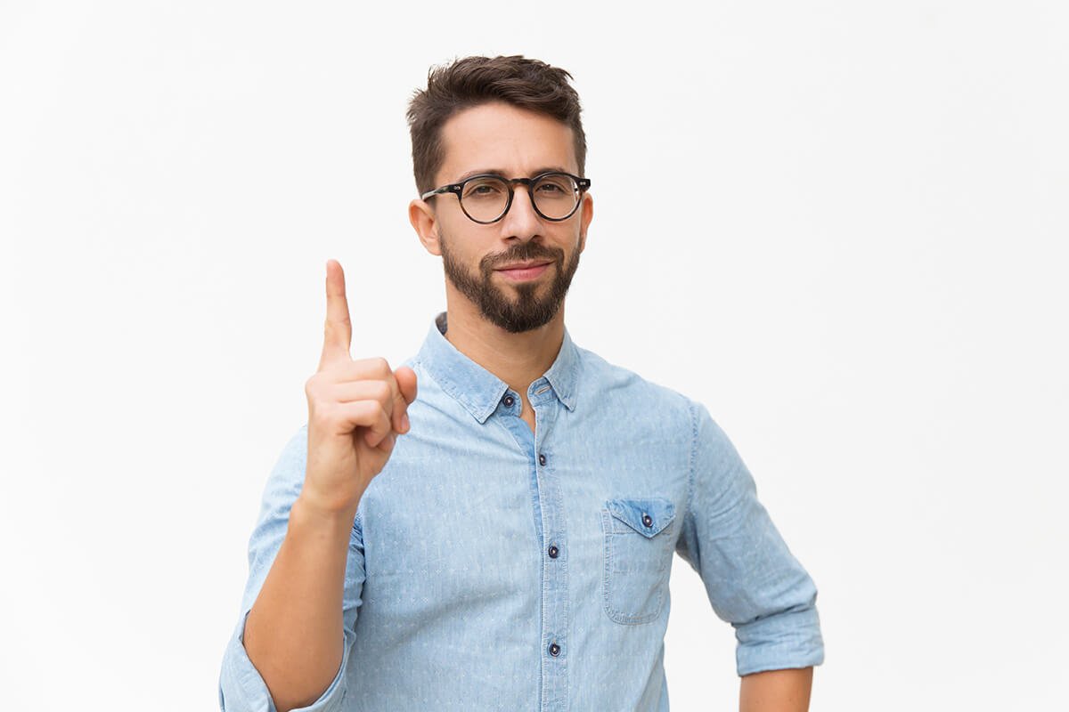 Implemente estrat&eacute;gias de gamifica&ccedil;&atilde;o com efic&aacute;cia: Dicas essenciais incluem simplicidade, testes e recompensas valiosas. Fonte: @Freepik